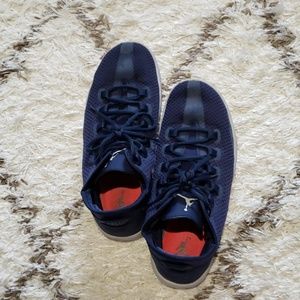 Jordan Reveal 'Midnight Navy' sneakers